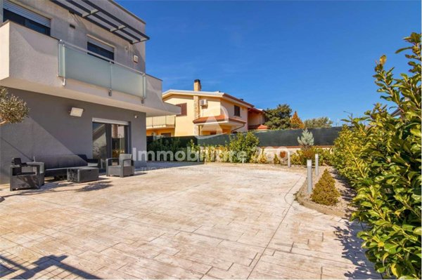 casa indipendente in vendita a Mendicino