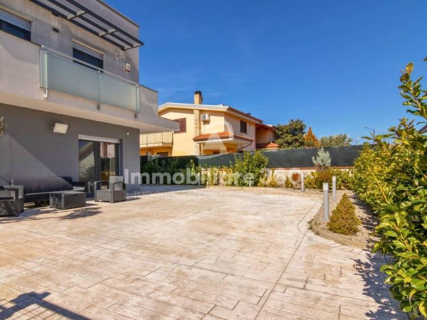 casa indipendente in vendita a Mendicino in zona Pasquali