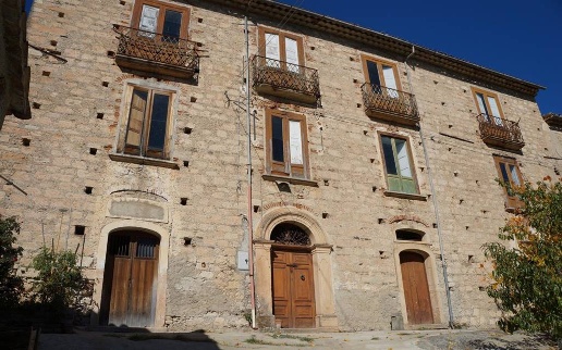 casale in vendita a Mendicino in zona Pasquali