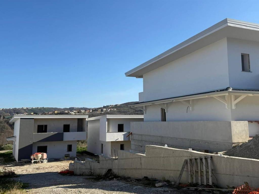 casa indipendente in vendita a Mendicino in zona Pasquali