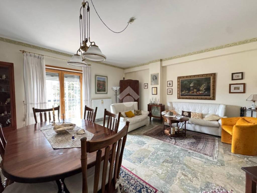 appartamento in vendita a Mendicino in zona Pasquali