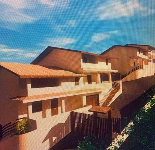 casa indipendente in vendita a Mendicino in zona Tivolille