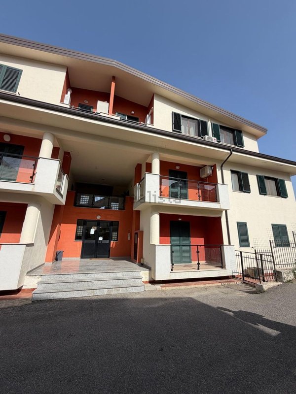 appartamento in vendita a Mendicino in zona Tivolille