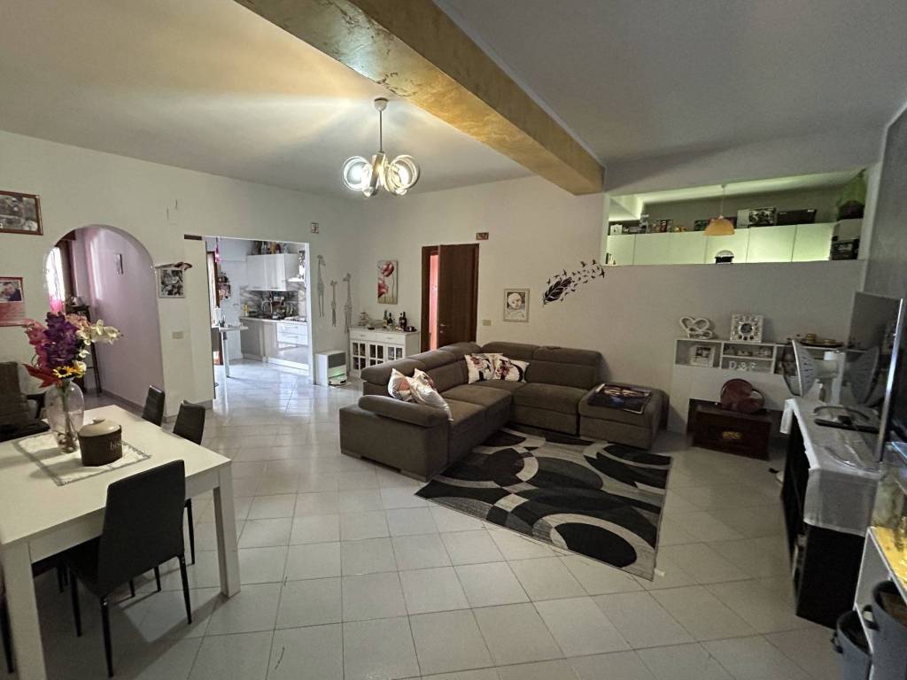 appartamento in vendita a Mendicino in zona Tivolille