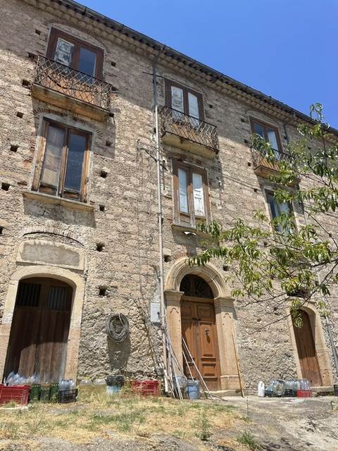 casa indipendente in vendita a Mendicino in zona Tivolille