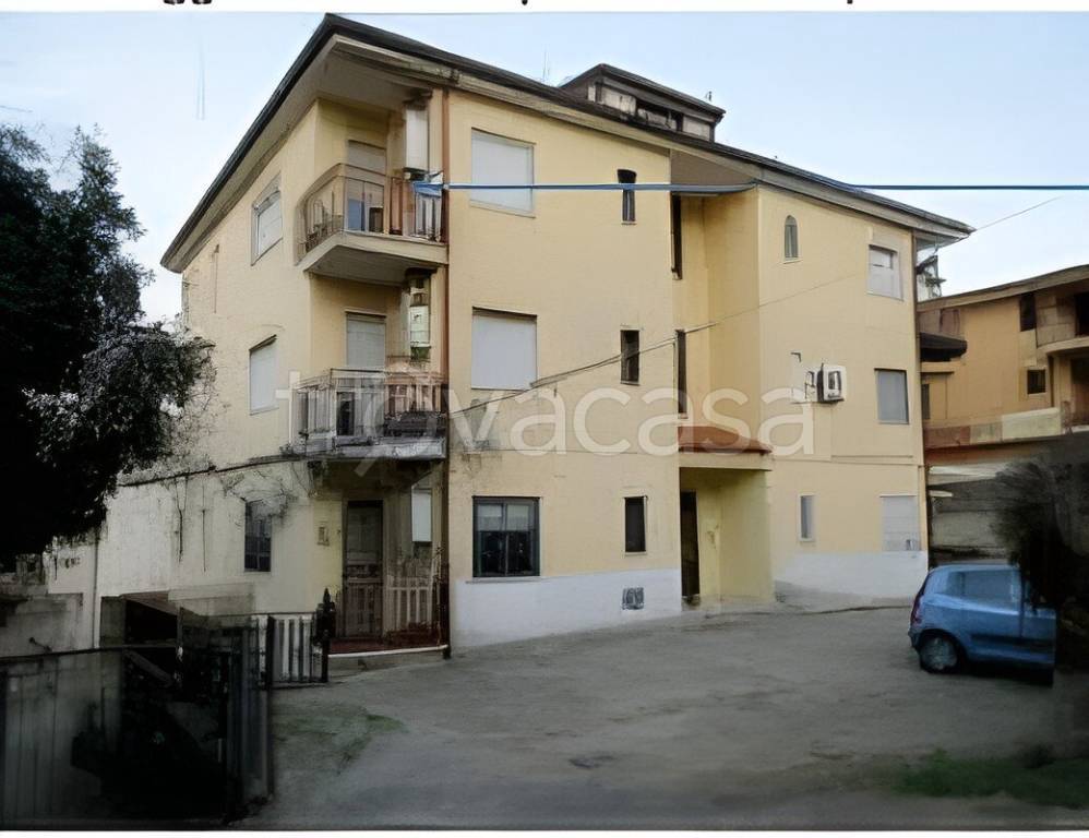 appartamento in vendita a Mendicino in zona Tivolille