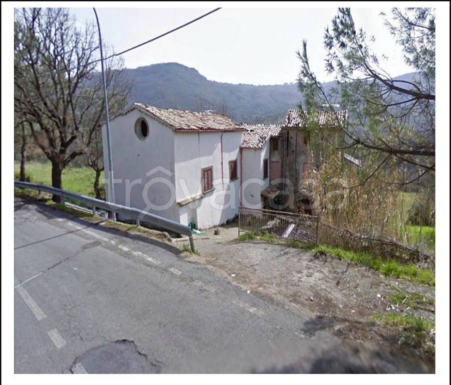 casa indipendente in vendita a Mendicino in zona Candelisi