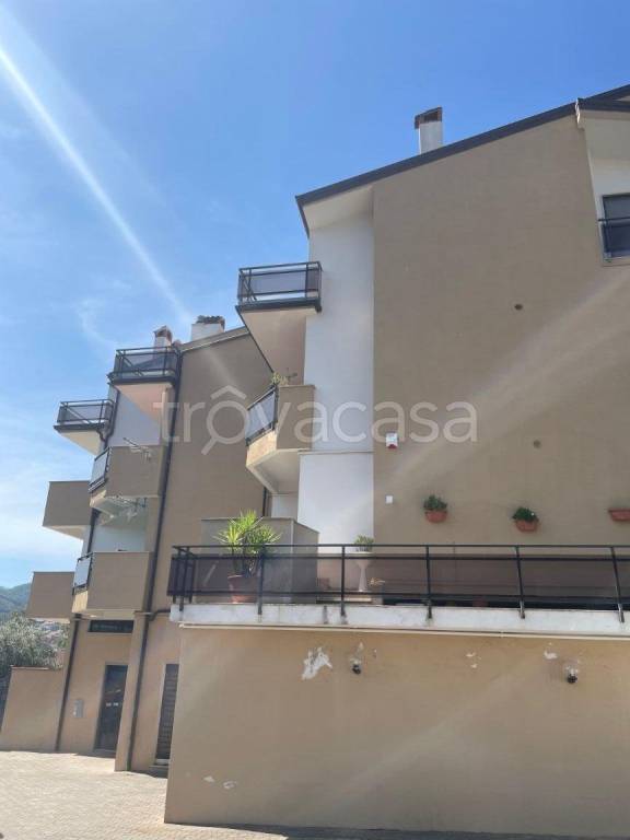 appartamento in vendita a Mendicino in zona Candelisi