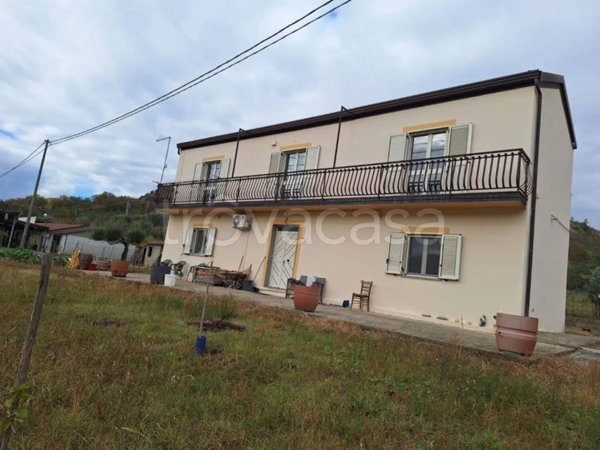 casa indipendente in vendita a Mongrassano