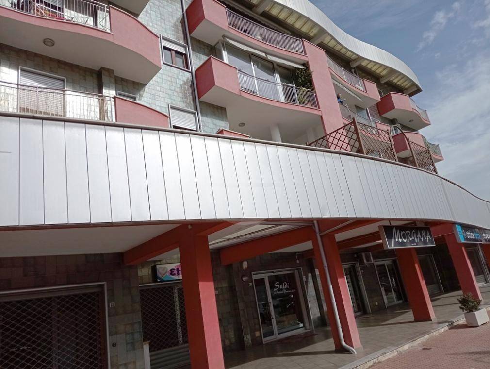 negozio in vendita a Montalto Uffugo in zona Settimo