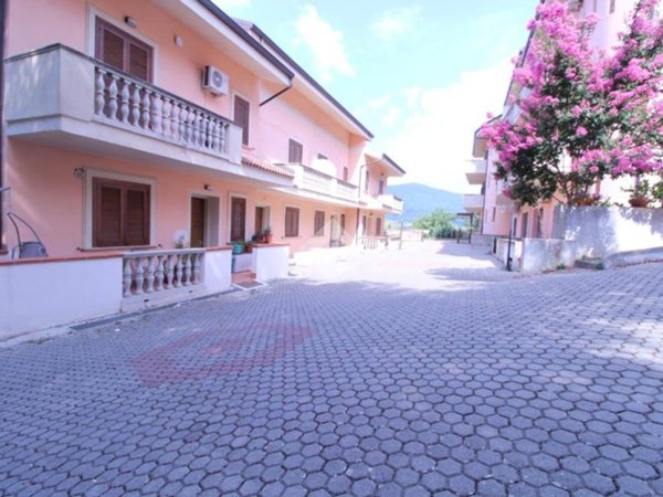 casa indipendente in vendita a Montalto Uffugo