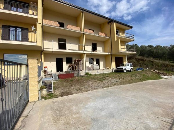 casa indipendente in vendita a Montalto Uffugo