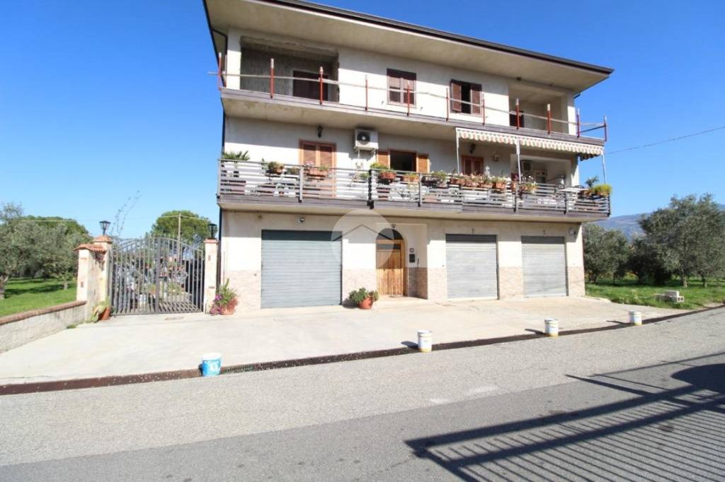 appartamento in vendita a Montalto Uffugo in zona Taverna