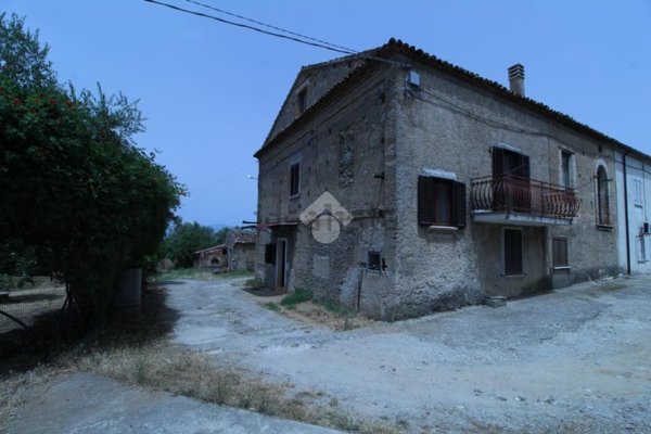 casa indipendente in vendita a Montalto Uffugo