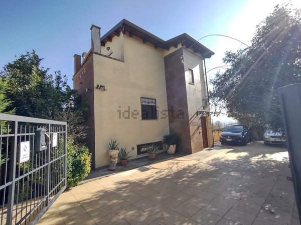 casa indipendente in vendita a Montalto Uffugo in zona Salerni