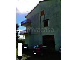 locale commerciale in vendita a Montalto Uffugo