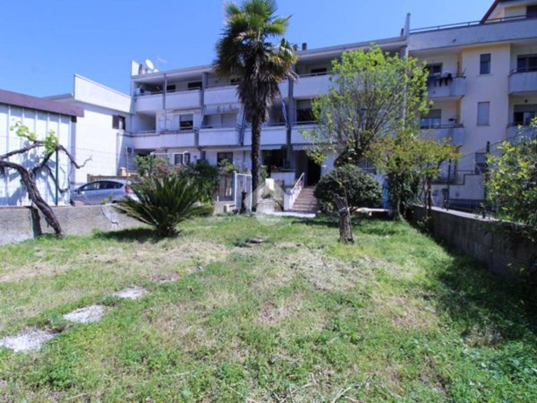 casa indipendente in vendita a Montalto Uffugo