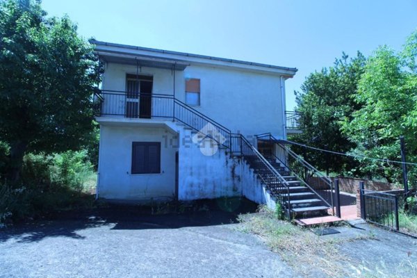 casa indipendente in vendita a Montalto Uffugo