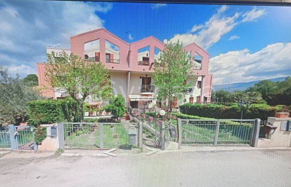 casa indipendente in vendita a Montalto Uffugo