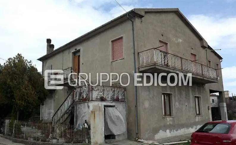 casa indipendente in vendita a Montalto Uffugo