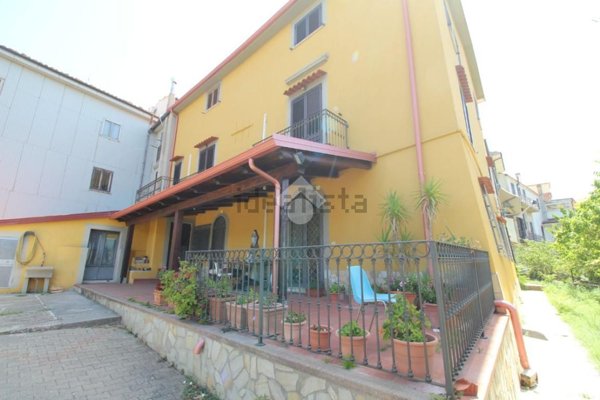 casa semindipendente in vendita a Montalto Uffugo