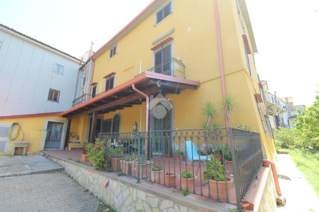 casa indipendente in vendita a Montalto Uffugo