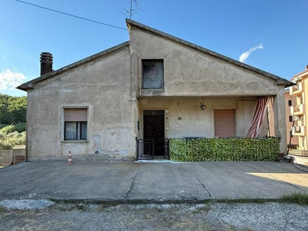 casa indipendente in vendita a Montalto Uffugo in zona Salerni