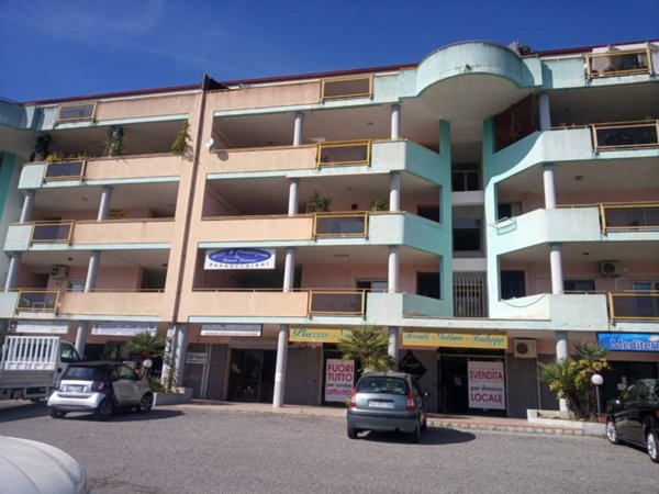 negozio in vendita a Montalto Uffugo