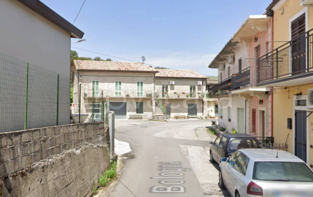 casa indipendente in vendita a Montalto Uffugo