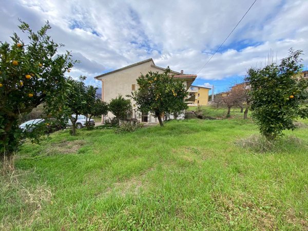 terreno edificabile in vendita a Montalto Uffugo