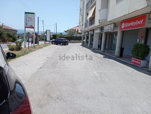 locale di sgombero in vendita a Montalto Uffugo in zona Settimo