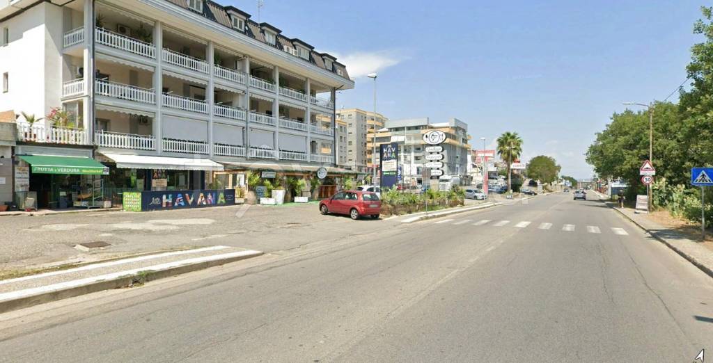 negozio in vendita a Montalto Uffugo in zona Settimo