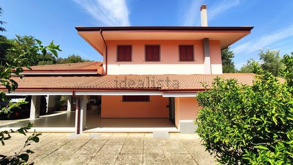 casa indipendente in vendita a Montalto Uffugo