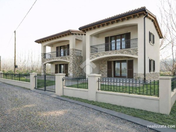 casa indipendente in vendita a Montalto Uffugo in zona Lucchetta