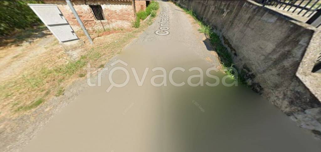 locale di sgombero in vendita a Montalto Uffugo