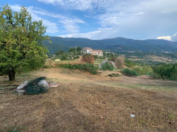 terreno edificabile in vendita a Montalto Uffugo