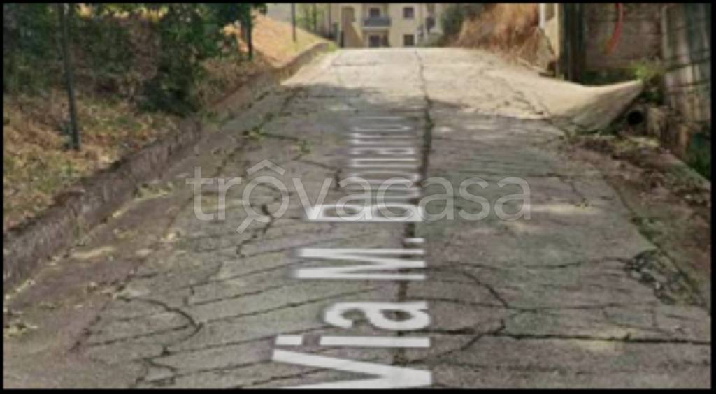 locale commerciale in vendita a Montalto Uffugo in zona Taverna