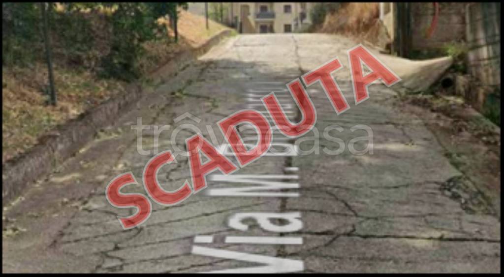 locale commerciale in vendita a Montalto Uffugo