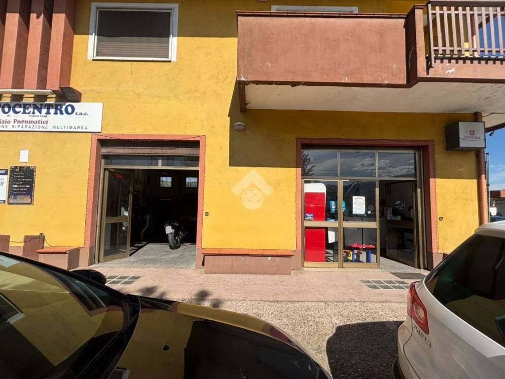 negozio in vendita a Montalto Uffugo in zona Taverna