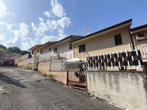 casa indipendente in vendita a Montalto Uffugo in zona Settimo