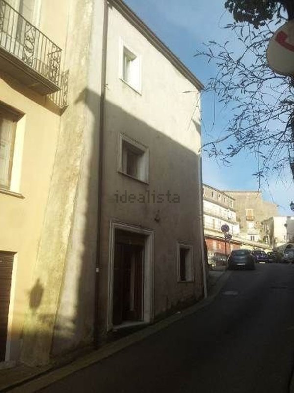 locale commerciale in vendita a Montalto Uffugo in zona Sant'Angelo
