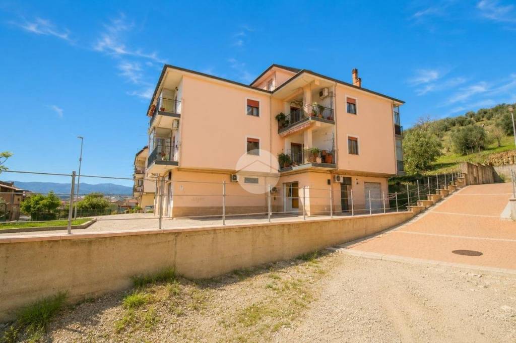 appartamento in vendita a Montalto Uffugo in zona Settimo