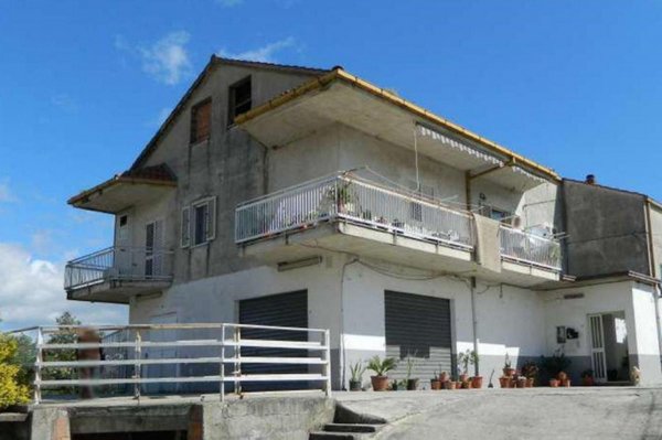 casale in vendita a Montalto Uffugo in zona Taverna