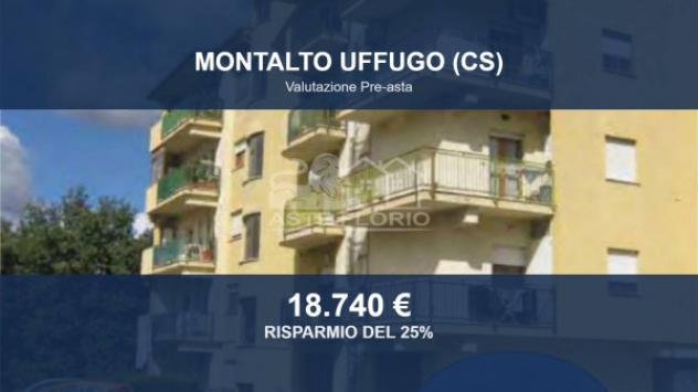 locale commerciale in vendita a Montalto Uffugo in zona Salerni