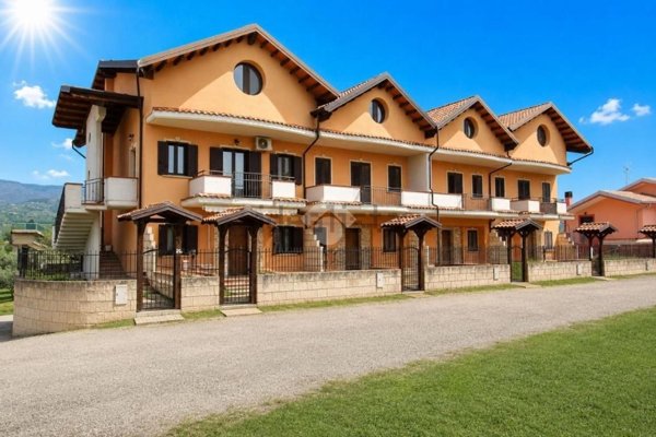casa indipendente in vendita a Montalto Uffugo in zona Taverna