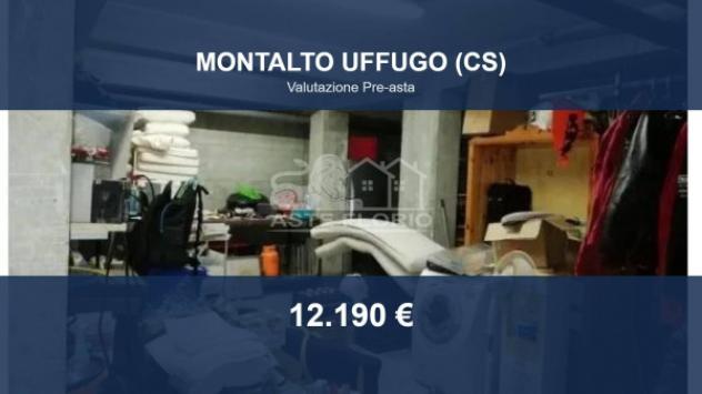 box auto in vendita a Montalto Uffugo in zona Salerni