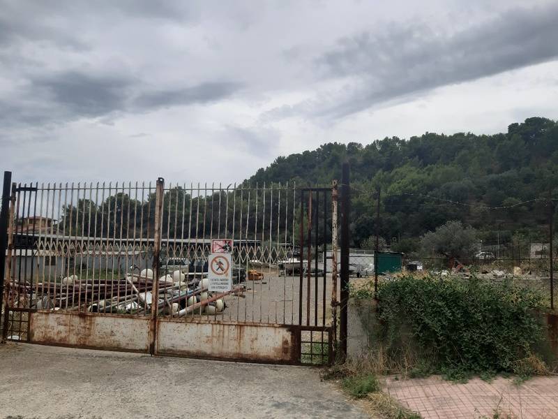capannone in vendita a Montegiordano in zona Montegiordano Marina