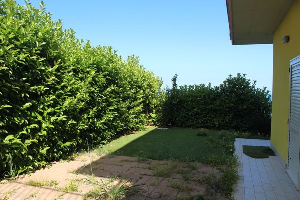 appartamento in vendita a Montegiordano