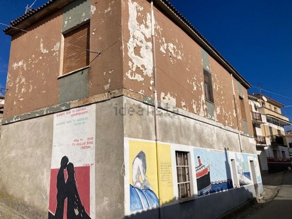 casa indipendente in vendita a Montegiordano