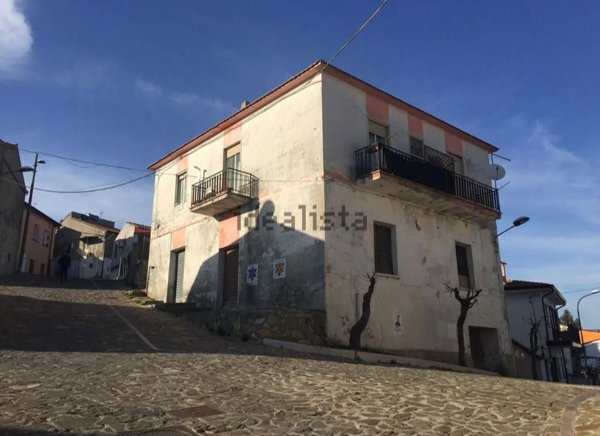 casa indipendente in vendita a Montegiordano